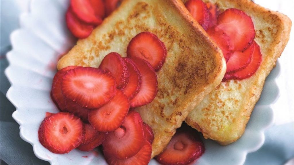 wentelteefjes met aardbeien