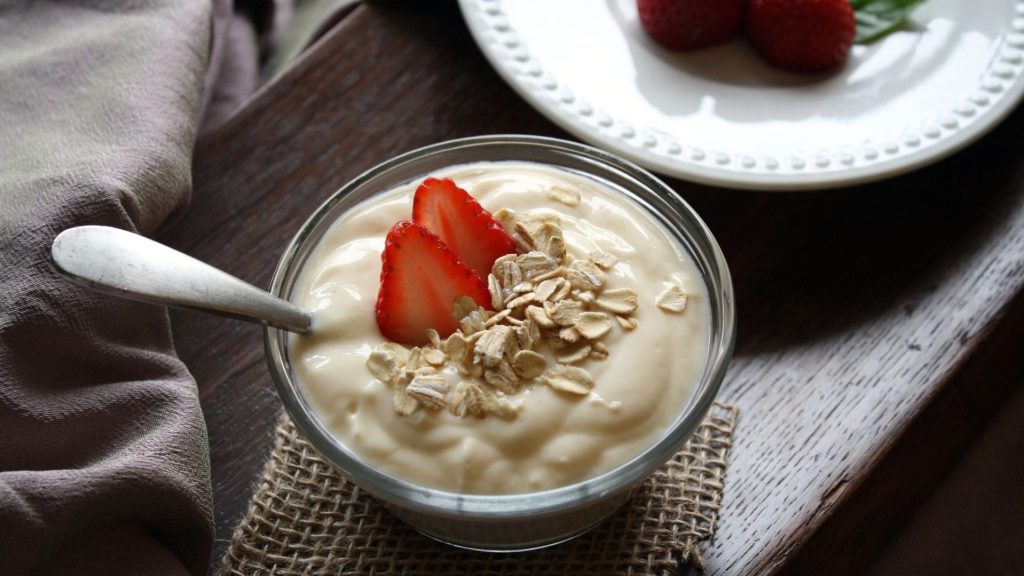 yoghurt en fruit