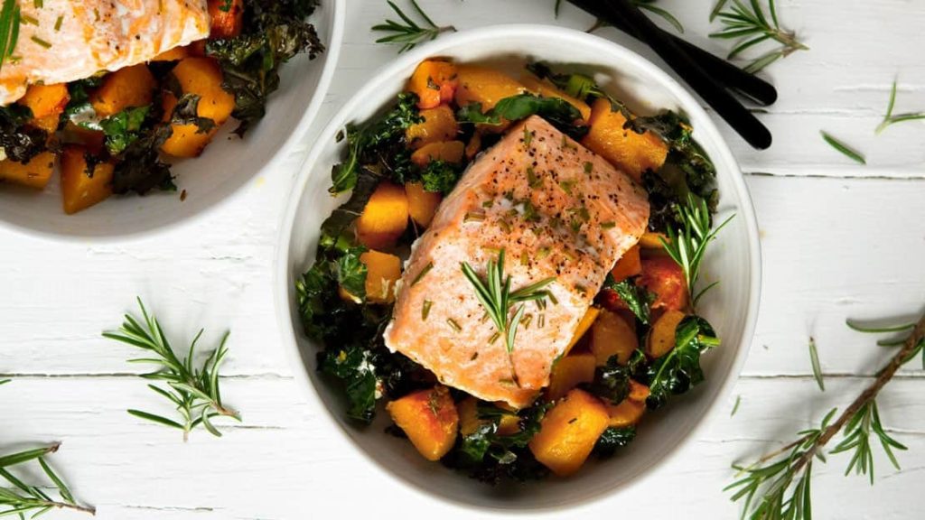 Drooggegaarde zalm met pompoen