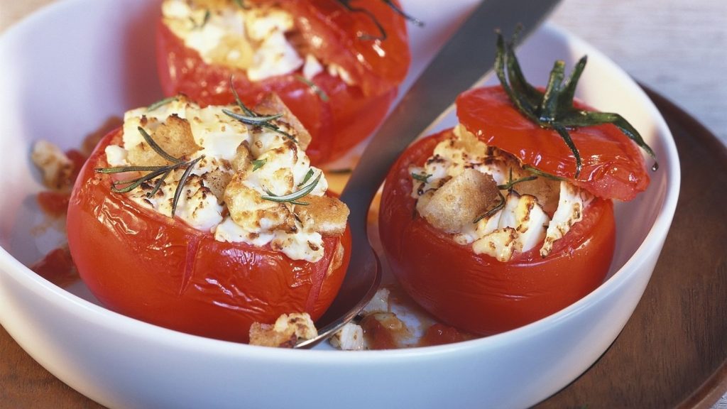 Gevulde tomaten met feta en cougette