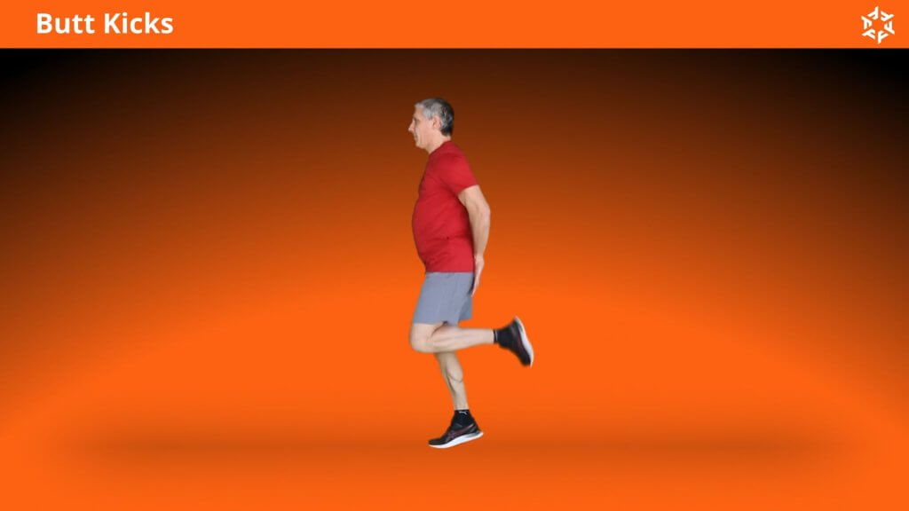 Korte en duidelijke uitleg om Butt Kicks op een correcte manier uit te voeren en veel voorkomende fouten te vermijden.