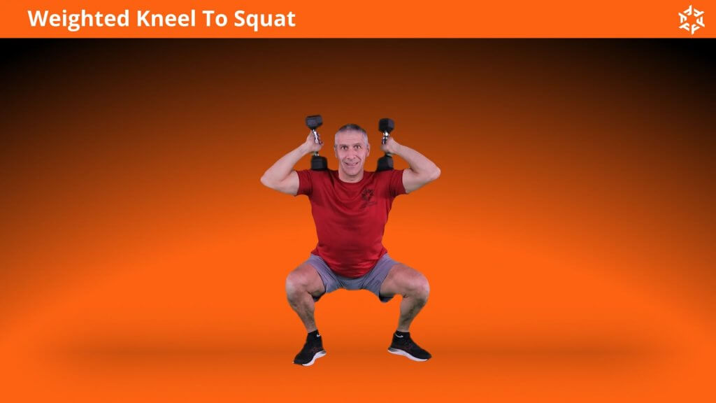 Explication courte et claire pour effectuer Weighted Kneel To Squat correctement et éviter les erreurs courantes.